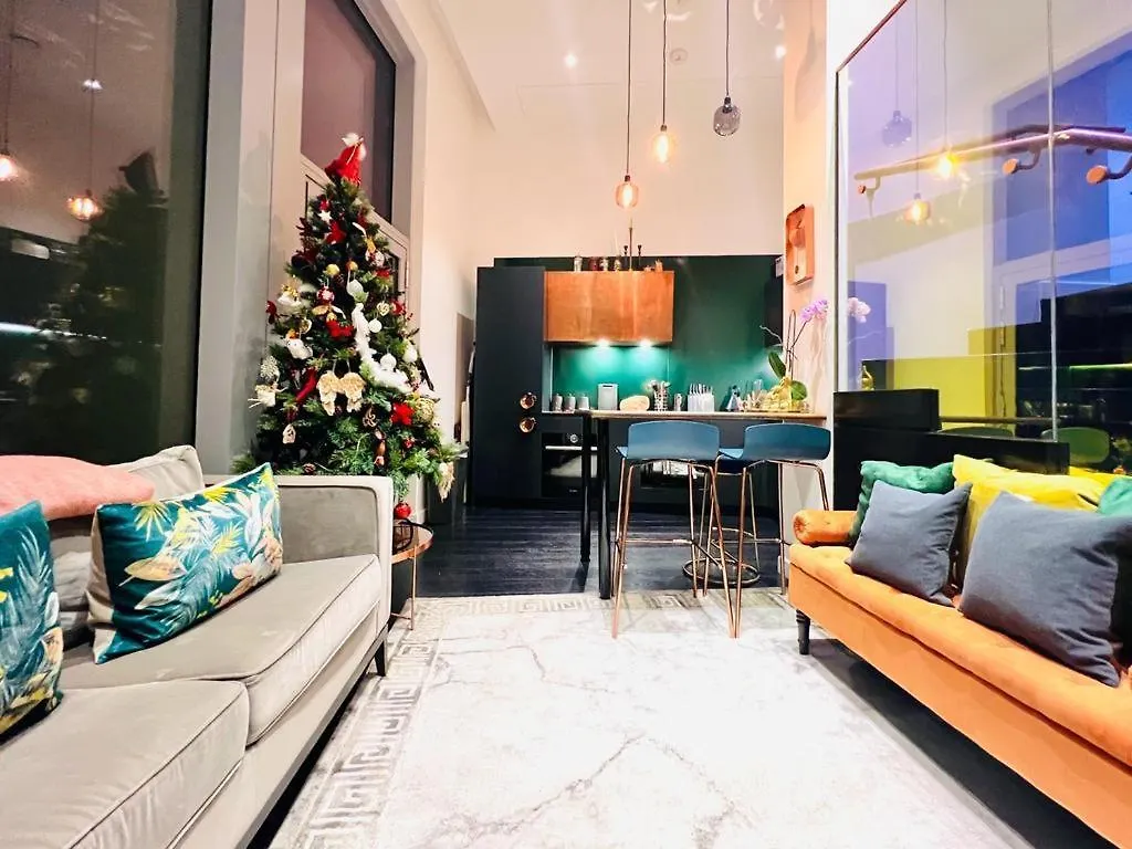 O2 Arena Beautiful 2Bedroom Apartment Лондон Великобритания