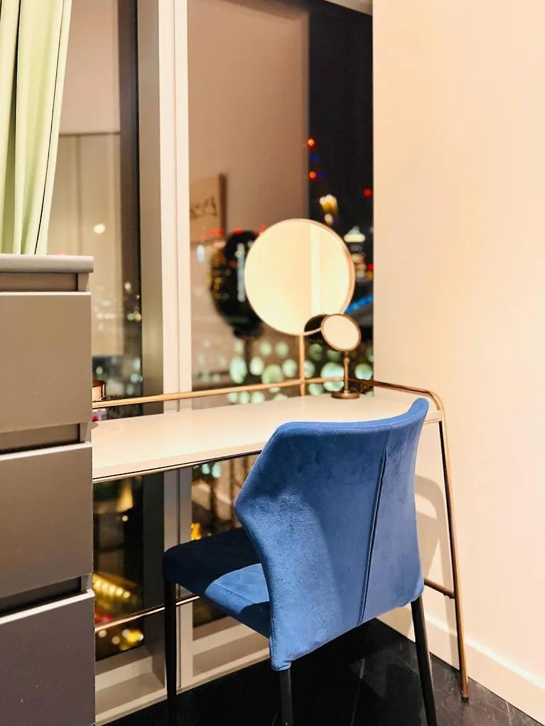 O2 Arena Beautiful 2Bedroom Apartment Лондон